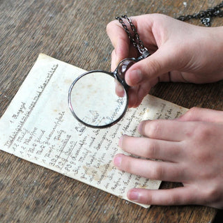 SAKER® Magnifying Glass Necklace